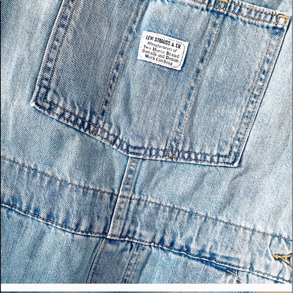 NWT Levi’s Overalls Medium - Picture 3 of 4